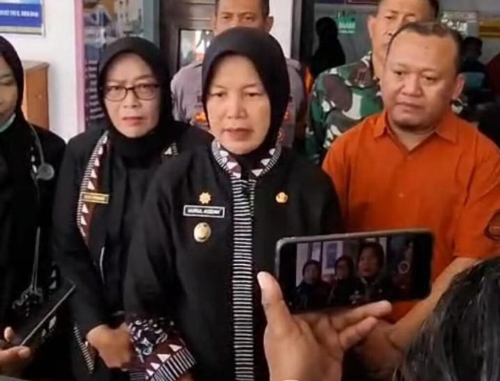 Puluhan Siswa Keracunan di Kedungadem, Wabup dan Kadinkes Bojonegoro Lakukan Sidak