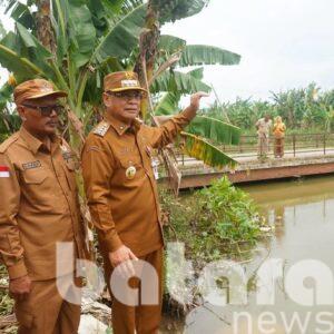Bupati Pati Tinjau Titik Kritis di Sukolilo, Pastikan Penanganan Banjir Berjalan Maksimal