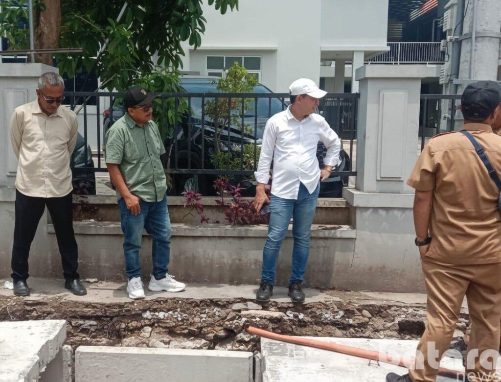 Komisi D DPRD Bojonegoro Soroti Elevasi Nol dan Kemiringan U-Ditch: Waterpass Ungkap Air Masih Menggenang