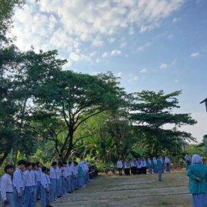 Peringatan Hari Pahlawan di MA Al Abror Sukosewu: Tanamkan Semangat Patriotisme pada Siswa