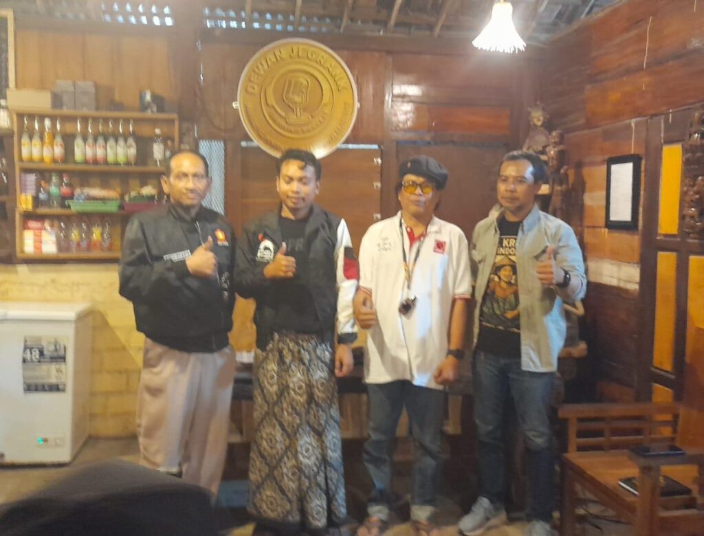 Projo di Persimpangan Jalan,Tiga Tokoh Politik Bedah Arah Relawan Pasca-Jokowi, Bojonegoro Jadi Ruang Diskusi Paling Dewasa di Jatim