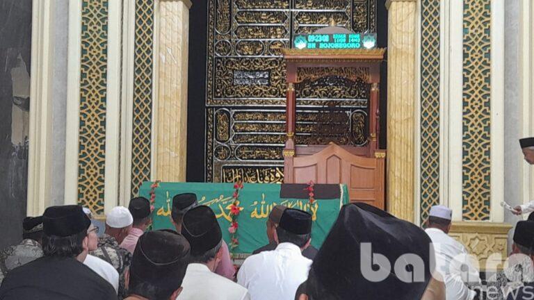 Kabar Duka: Ustadz Arofatuzzamroni Wafat, Doa Mengalir dari Kerabat dan Sahabat