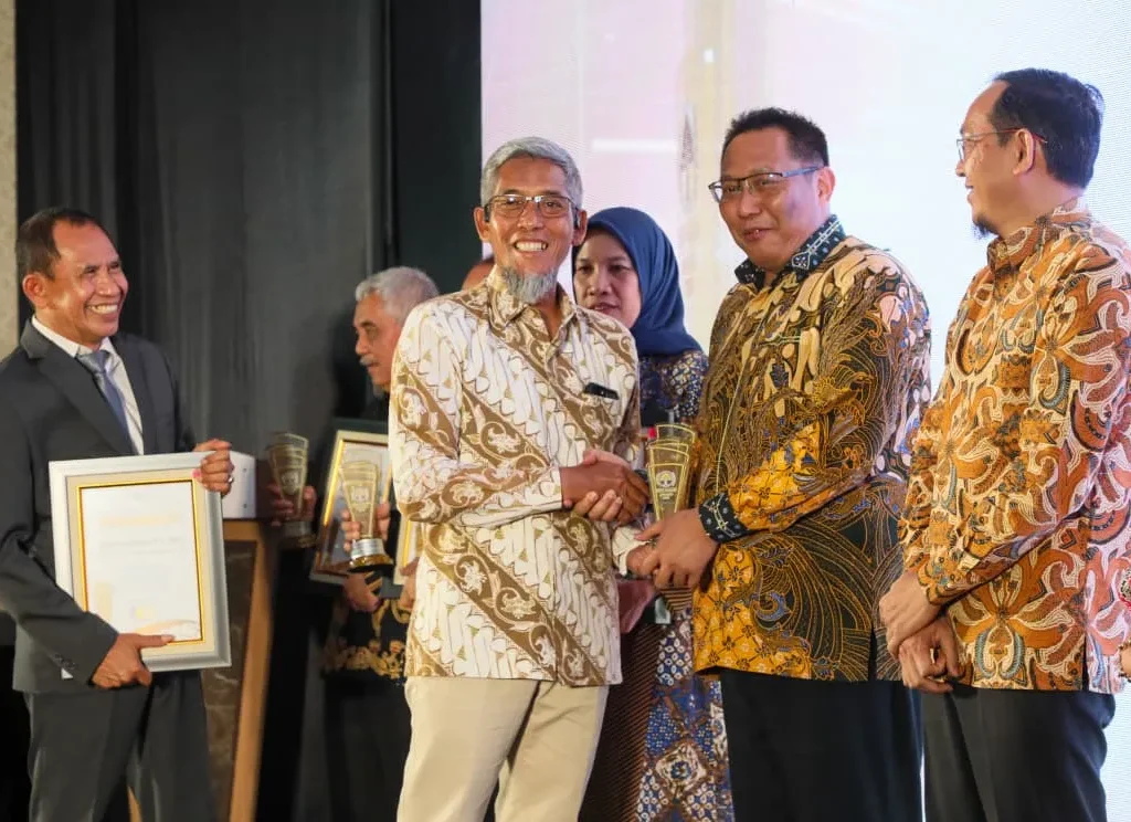 33 ASN Jateng Raih Abdi Nagari Award 2025: Bukti Dedikasi Luar Biasa!
