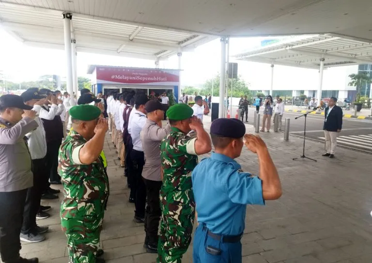 Nataru 2025/2026: Ahmad Yani Antisipasi Lonjakan, Rute Baru Semarang-Singapura!