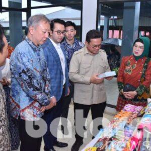 Mendag Lepas Ekspor Perdana Konimex Ke Jepang: Biskuit Lokal Mendunia!